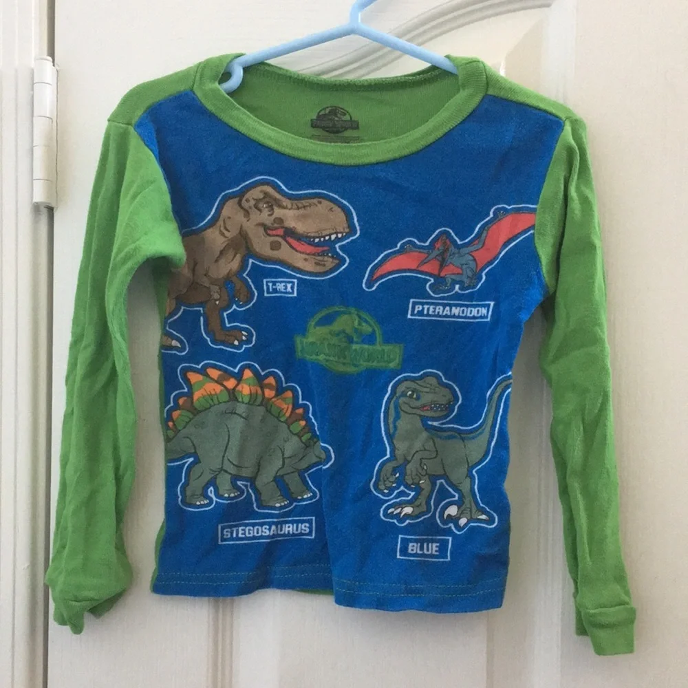 Jurassic world sleep top 4t